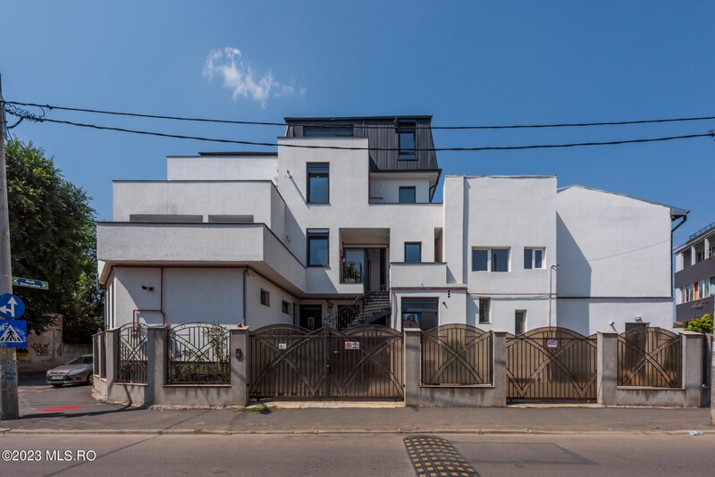 Piata Victoriei, inchiriere cladire noua 680 mp util,