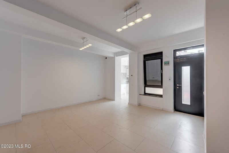 Piata Victoriei, inchiriere cladire noua 680 mp util,